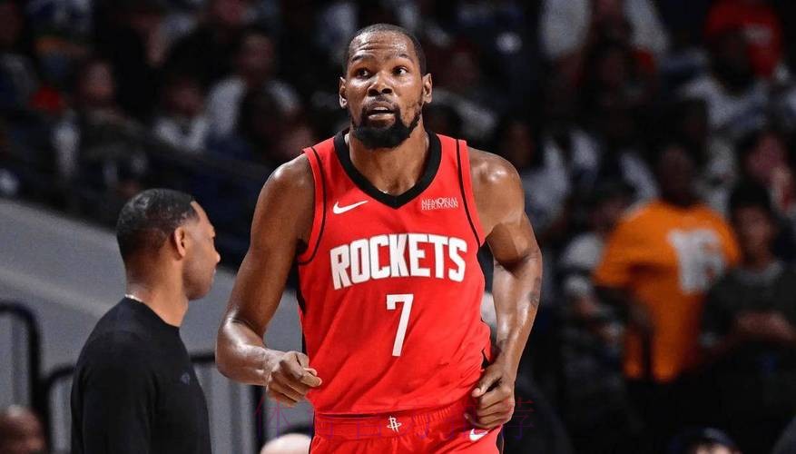 火箭连败开拓者,杜兰特总得分超越张伯伦,小贾三分球砸歪篮筐 火箭连败开拓者,杜兰特总得分超越张伯伦,小贾三分球砸歪篮筐